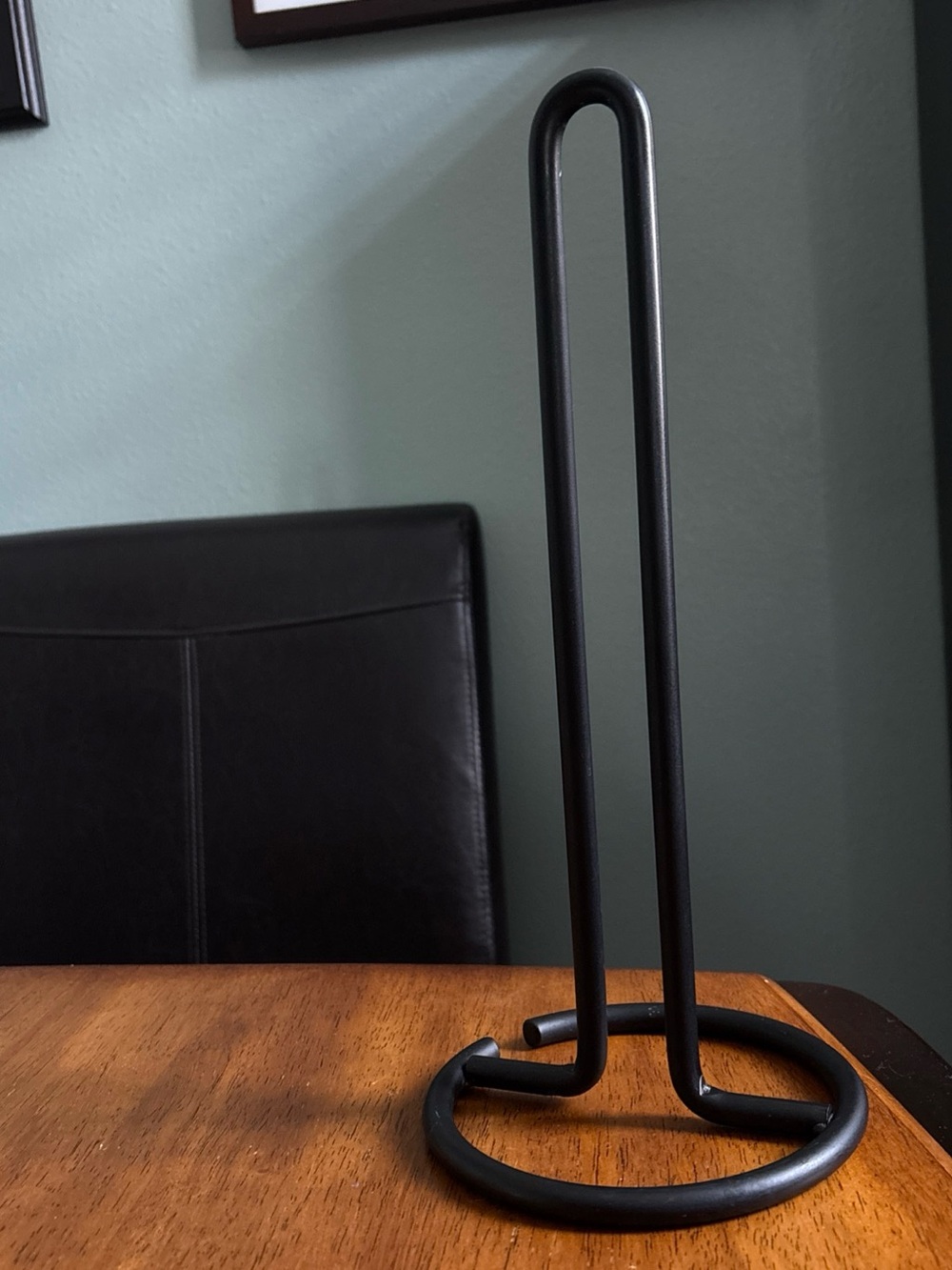 Black Metal Paper Towel Stand - Simple Upright Holder